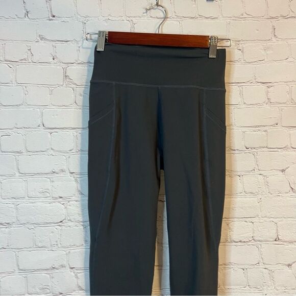 Alphalete Workout Leggings size medium - Picture 2 of 8